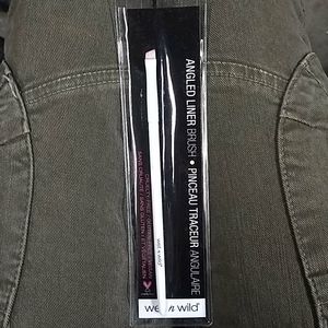 Angled liner brush